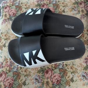 Michael Kors Logo Slides Unisex Size 8